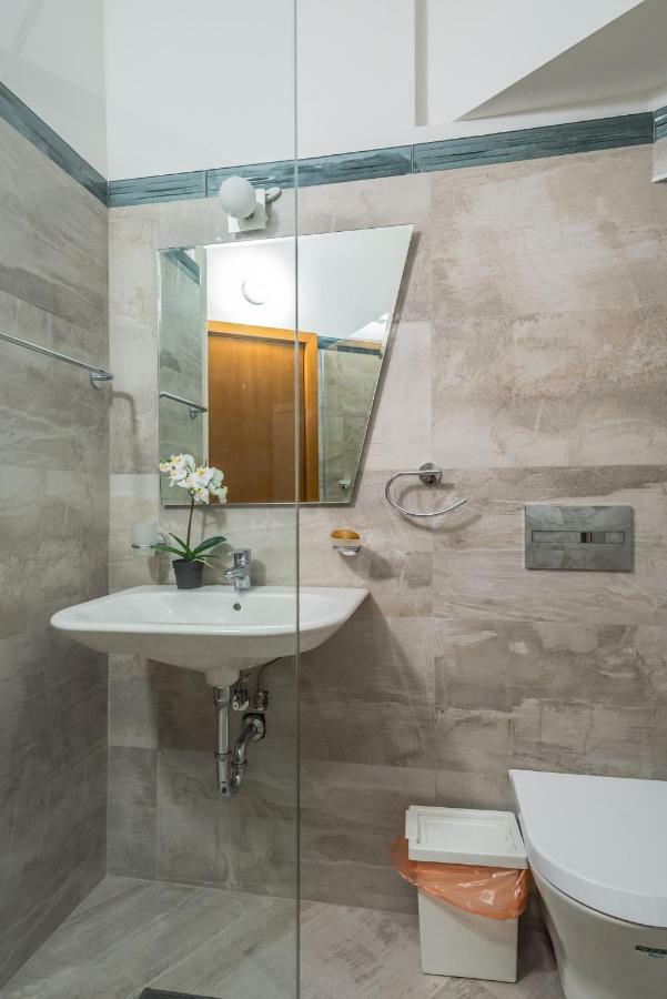 5Th Avenue Sofia Two Bedroom, Two Bathroom, Positano Street Suite By Flat Mаnager Dış mekan fotoğraf